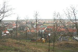 Obdobn pohled na Otaslavice, jaro 2004.